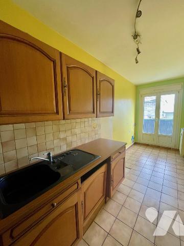 Appartement type 3 proche commerces