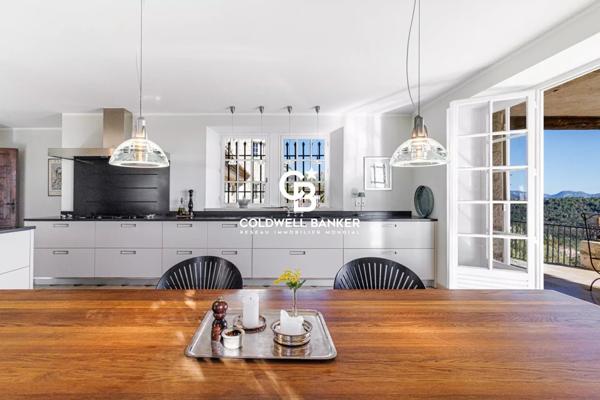 Maison 10 pièces à vendre Vence - 06140 / Réf: 85591572
