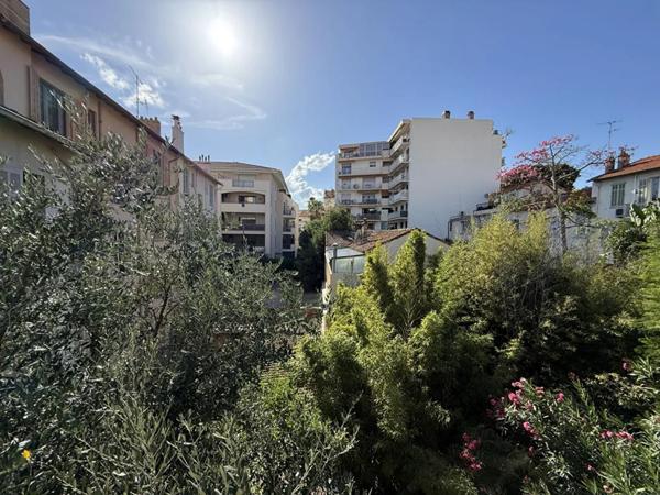Immeuble à vendre à Cannes (06400)
