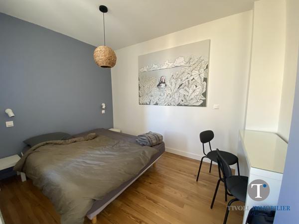 BORDEAUX-Saint Seurin/Fondaudège/Marché de Lerme-Immeuble pierre 233m2