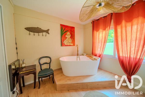 Maison à vendre 8 pièces 236 m² Vias
