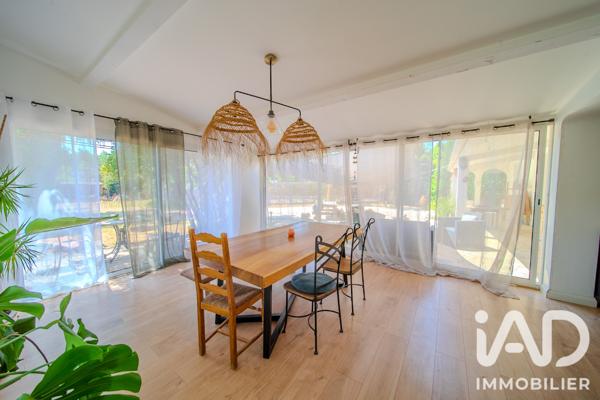 Maison à vendre 8 pièces 236 m² Vias