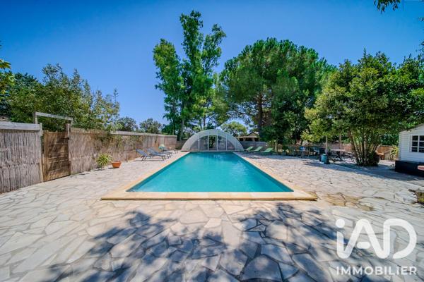 Maison à vendre 8 pièces 236 m² Vias