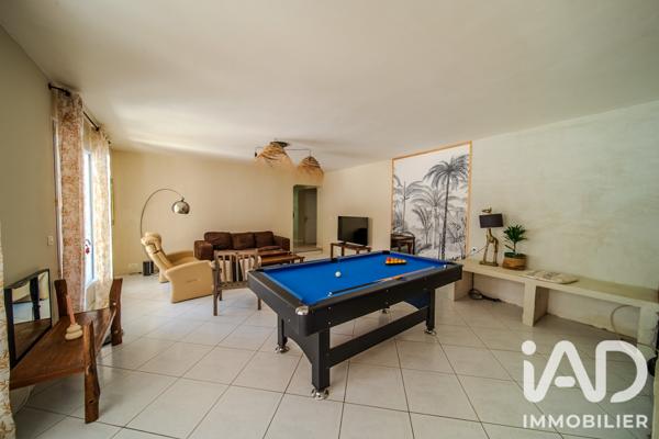 Maison à vendre 8 pièces 236 m² Vias