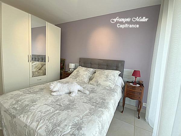 Appartement T4 96 m2 avec jardin au rez-de-chaussée d'une villa