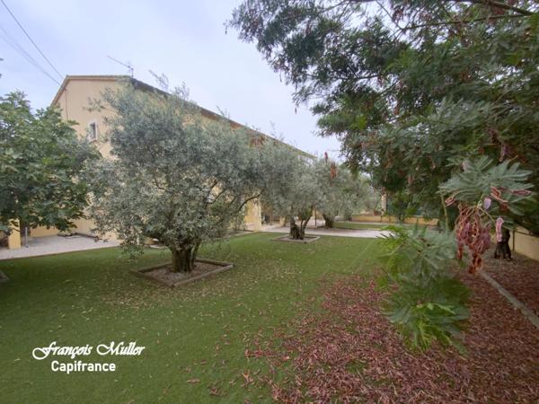 Appartement T4 96 m2 avec jardin au rez-de-chaussée d'une villa