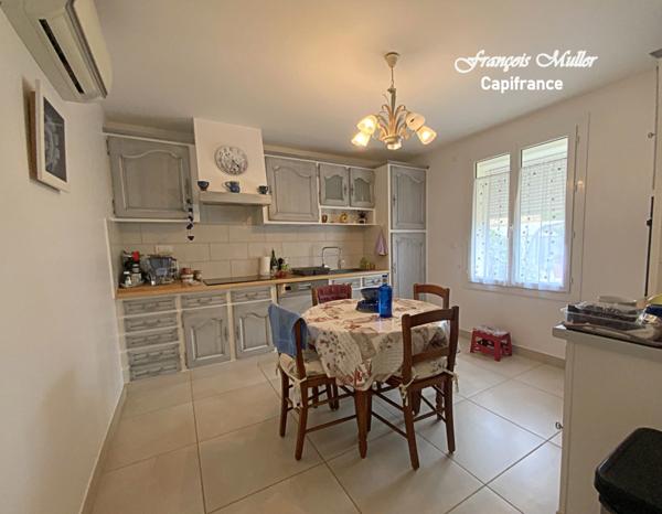 Appartement T4 96 m2 avec jardin au rez-de-chaussée d'une villa