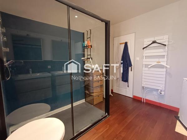 Buxy, jolie maison en pierre  au calme avec vue