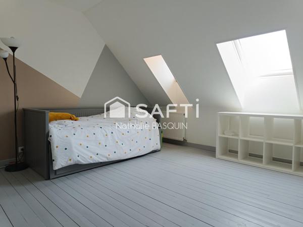 Buxy, jolie maison en pierre  au calme avec vue