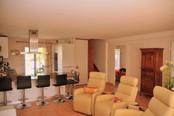 Saint-Raphaël (83700) À louer – Villa mitoyenne 4 pièces – Saint-Raphaël (83700)