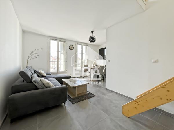 PROCHE GARE DE MELUN - F2 MEUBLÉ en DUPLEX 46 m2 avec box