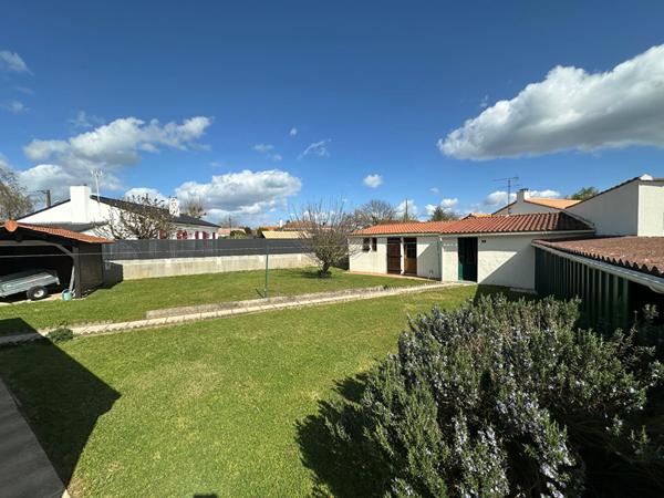 Maison plain pied 89m² à vendre proche centre-ville AIZENAY