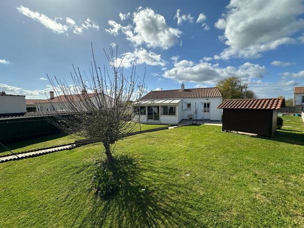 Maison plain pied 89m² à vendre proche centre-ville AIZENAY