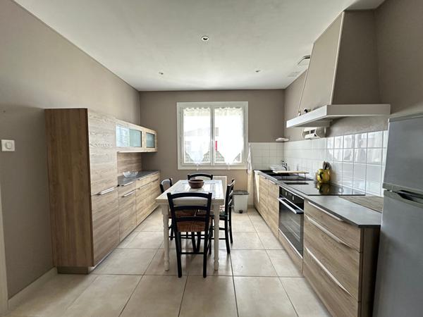 Maison plain pied 89m² à vendre proche centre-ville AIZENAY