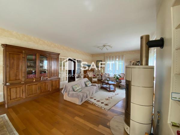 Maison 7 chambres 10 pieces 310 M² Habitable