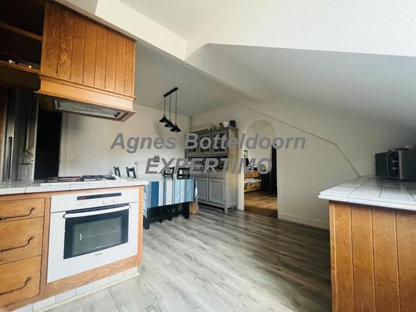 PAU-APPARTEMENT 6 PIECES 138 M2