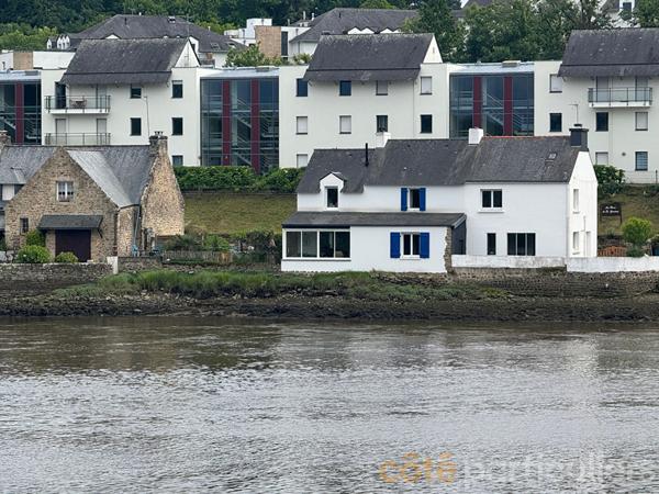 Vente
                Appartement62,23 m² - 3 Pièces -
                    AURAY (56400)