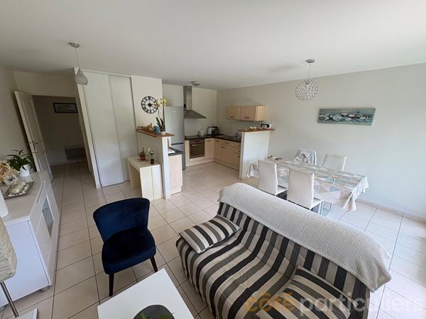 Vente
                Appartement62,23 m² - 3 Pièces -
                    AURAY (56400)