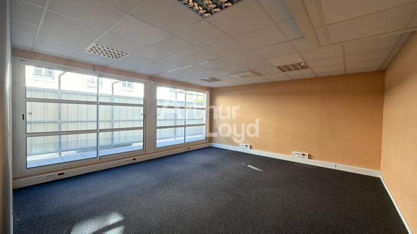 À LOUER : PLATEAU DE BUREAUX DE 695 M² DIVISIBLE À PARTIR DE 286 M² - 10 STATIONNEMENTS - GARE NORD LE MANS