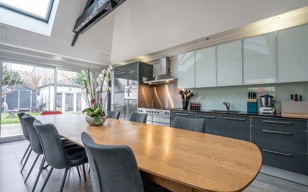 Maison à vendre    6 pièces •  Joinville-le-Pont