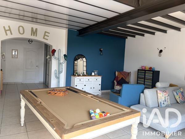 Maison à vendre 10 pièces 264 m² Hiersac
