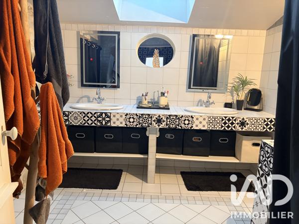 Maison à vendre 10 pièces 264 m² Hiersac