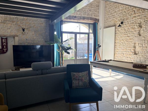Maison à vendre 10 pièces 264 m² Hiersac