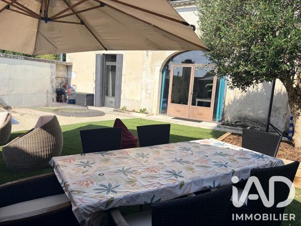 Maison à vendre 10 pièces 264 m² Hiersac