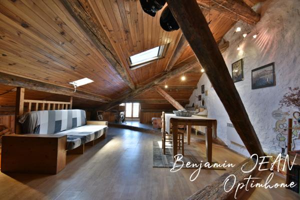 SÉRIGNAN – Au cœur du village, charmante maison de maître de 222 m² exploitée en chambres d'hôtes