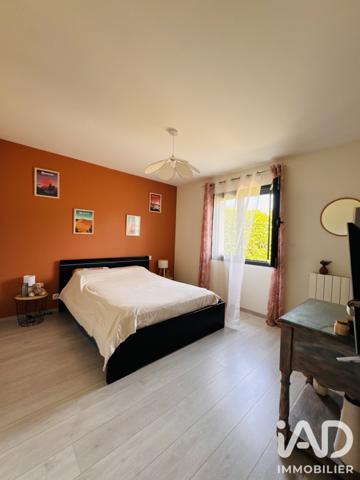 Maison à vendre 4 pièces 125 m² Saint-Seurin-sur-l'Isle