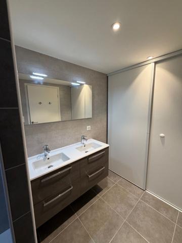 La Conciergerie Appartement Bourg En Bresse 3 pièce(s) 111.48 m2 Terrasse Garage