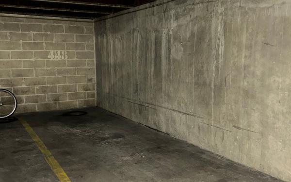 Stationnement à louer    Paris 11