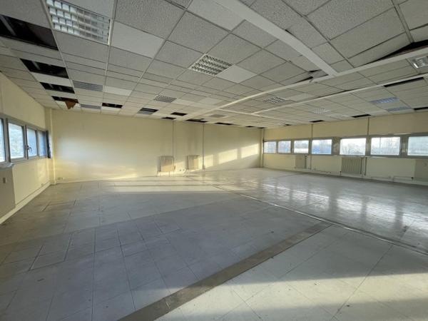 Location / Bureaux à Niort (79000)