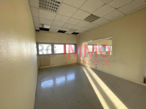 Location / Bureaux à Niort (79000)