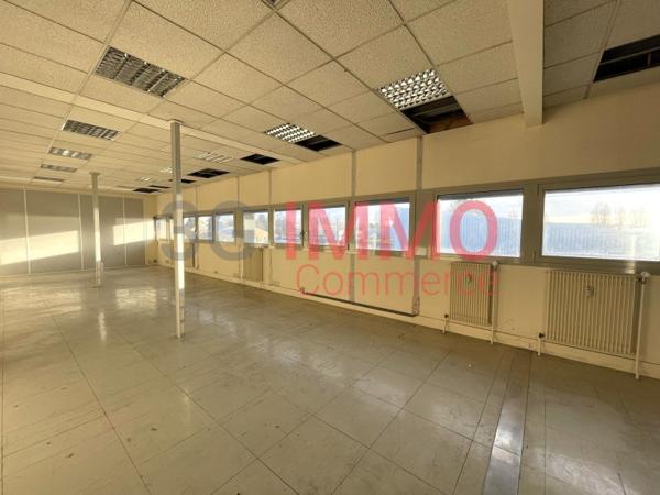 Location / Bureaux à Niort (79000)