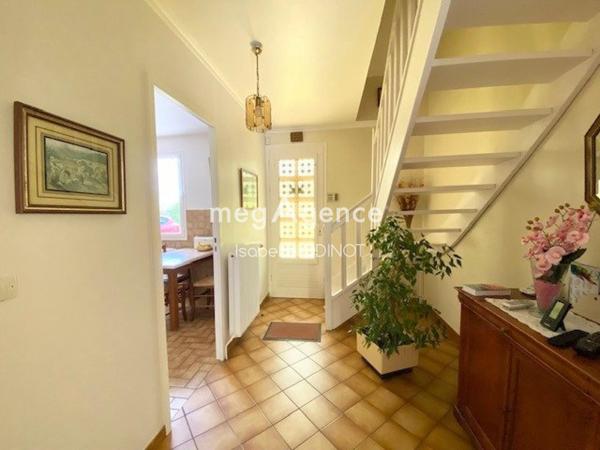Maison à FONTENAY-SAINT-PERE, 78440 - 7 pièces 154m²