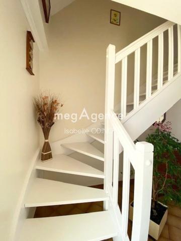 Maison à FONTENAY-SAINT-PERE, 78440 - 7 pièces 154m²