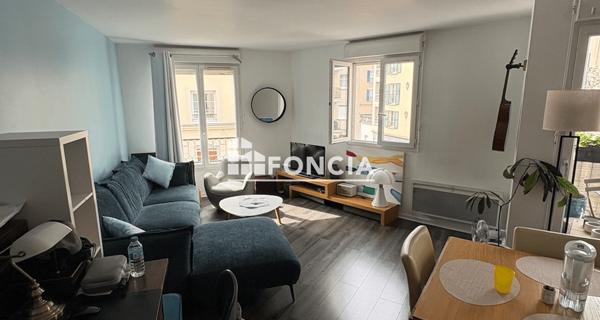 Location Appartement 3 pièces 69.81 m² - Le Plessis-robinson 92350