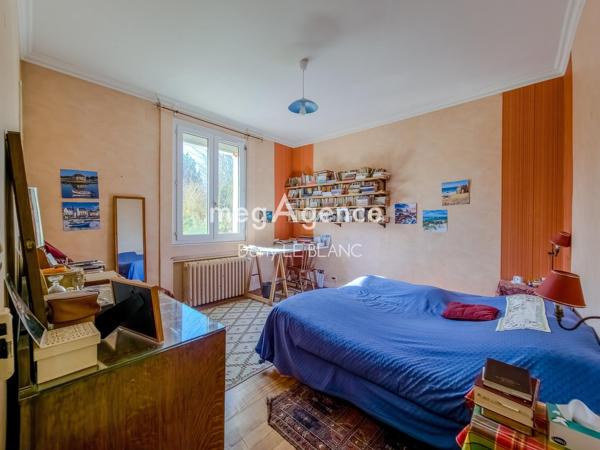 Maison à Chartres, 28000 - 7 pièces 180m²