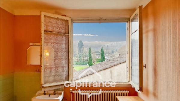 Dpt Lot et Garonne (47), à vendre SAUVETERRE LA LEMANCE Hôtel-Restaurant à rénover