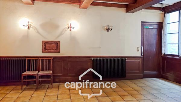 Dpt Lot et Garonne (47), à vendre SAUVETERRE LA LEMANCE Hôtel-Restaurant à rénover