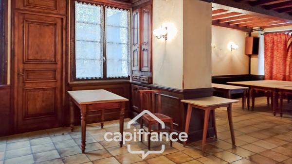 Dpt Lot et Garonne (47), à vendre SAUVETERRE LA LEMANCE Hôtel-Restaurant à rénover