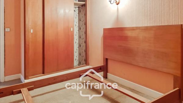 Dpt Lot et Garonne (47), à vendre SAUVETERRE LA LEMANCE Hôtel-Restaurant à rénover