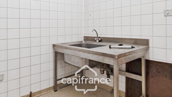 Dpt Lot et Garonne (47), à vendre SAUVETERRE LA LEMANCE Hôtel-Restaurant à rénover