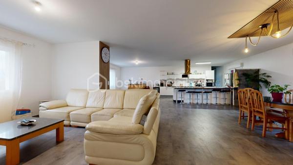 Maison traditionnelle de 213 m²