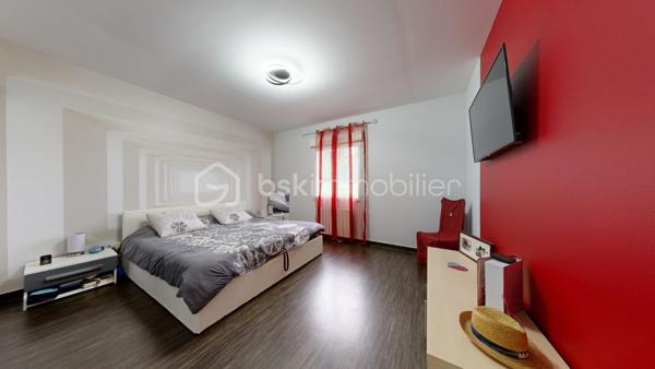 Maison traditionnelle de 213 m²