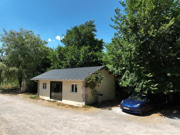 Gites dans ancienne gare au coeur du LARZAC  (12230 NANT)