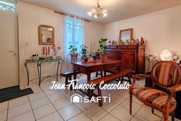 Maison de ville 3 chambres avec cour extérieure