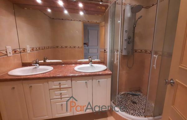 CENTRE VILLE - LOCAL COMMERCIAL + LOGEMENT - IMMEUBLE DE RAP