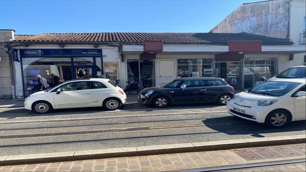 Local commercial à LOUER